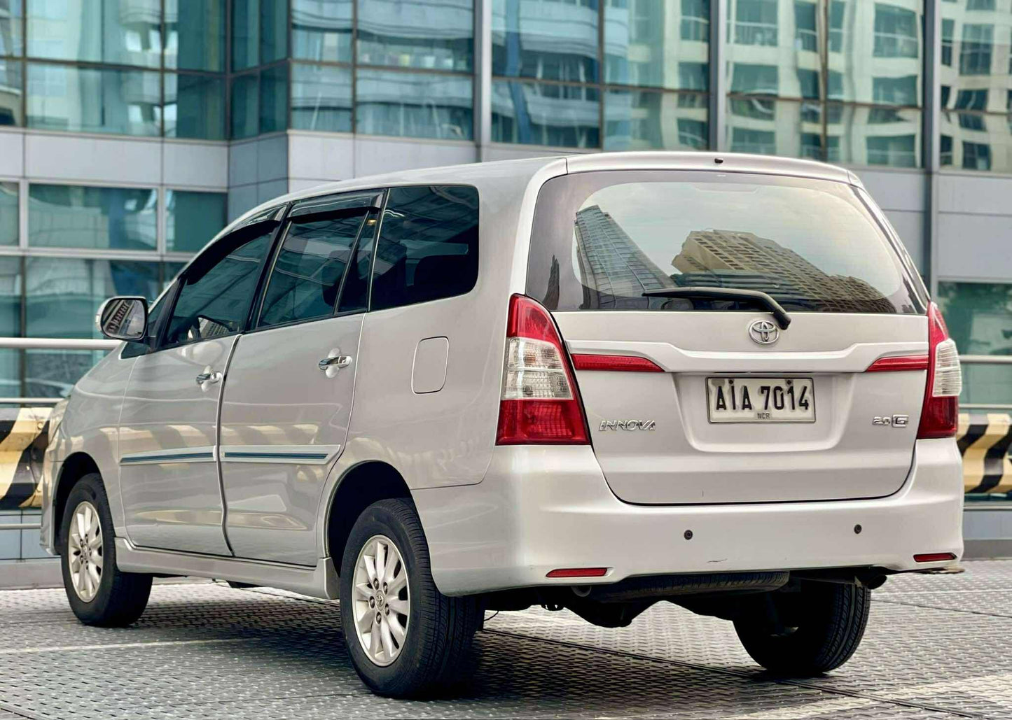 2015 Toyota Innova 2.0 G, Automatic, Gas