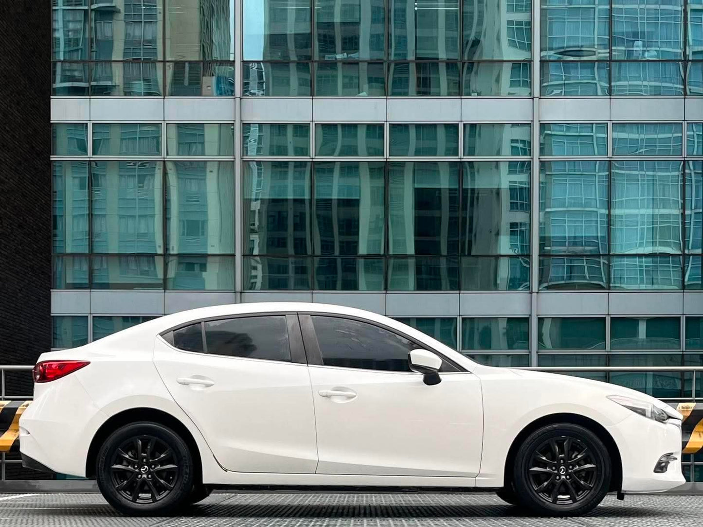 2018 Mazda 3 1.5 Sedan, Automatic, Gas