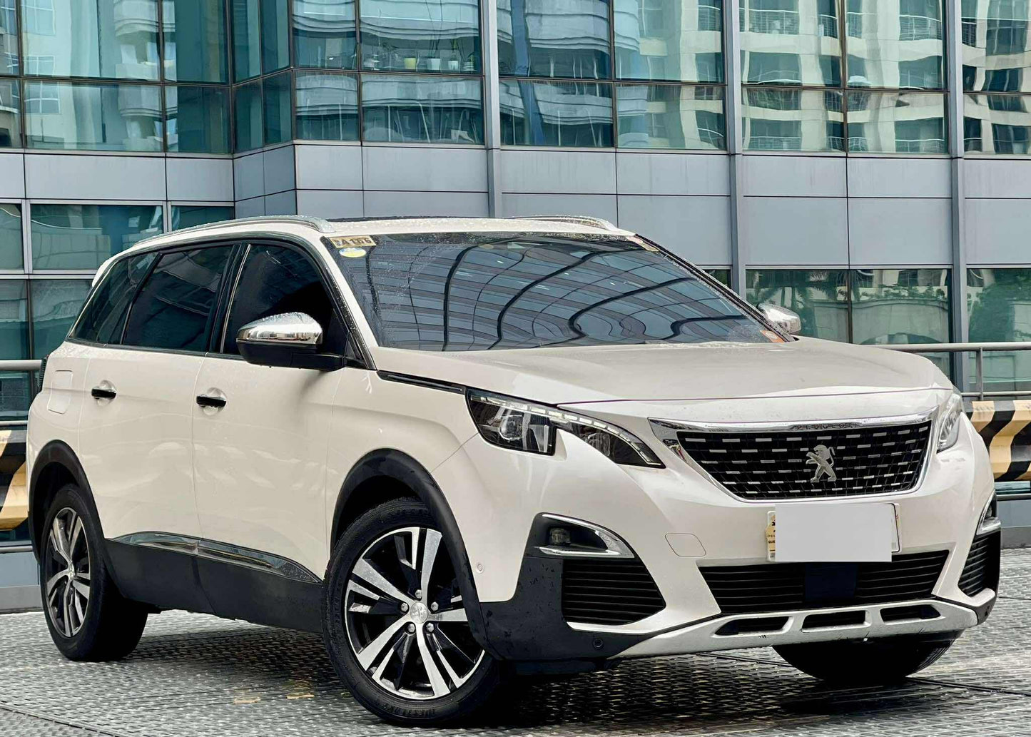 2020 Peugeot 5008, Automatic, Gas