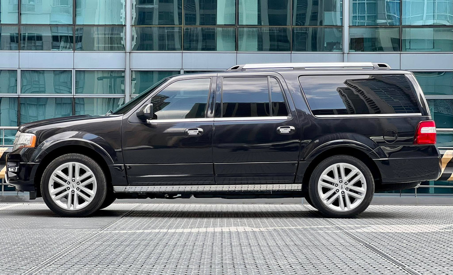 2015 Ford Expedition Platinum 4x4 3.5, Automatic, Gas