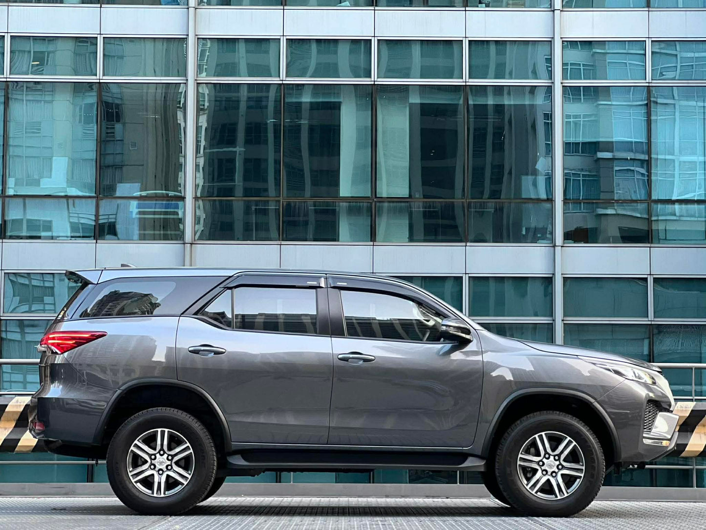 2022 Toyota Fortuner G, Automatic, Diesel