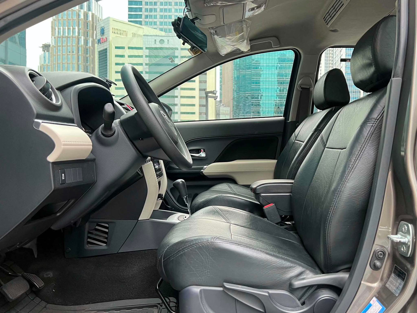 2020 Toyota Rush 1.5 E, Automatic, Gas