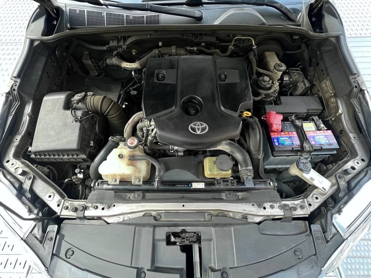 2017 Toyota Fortuner 4x2 V, Automatic, Diesel
