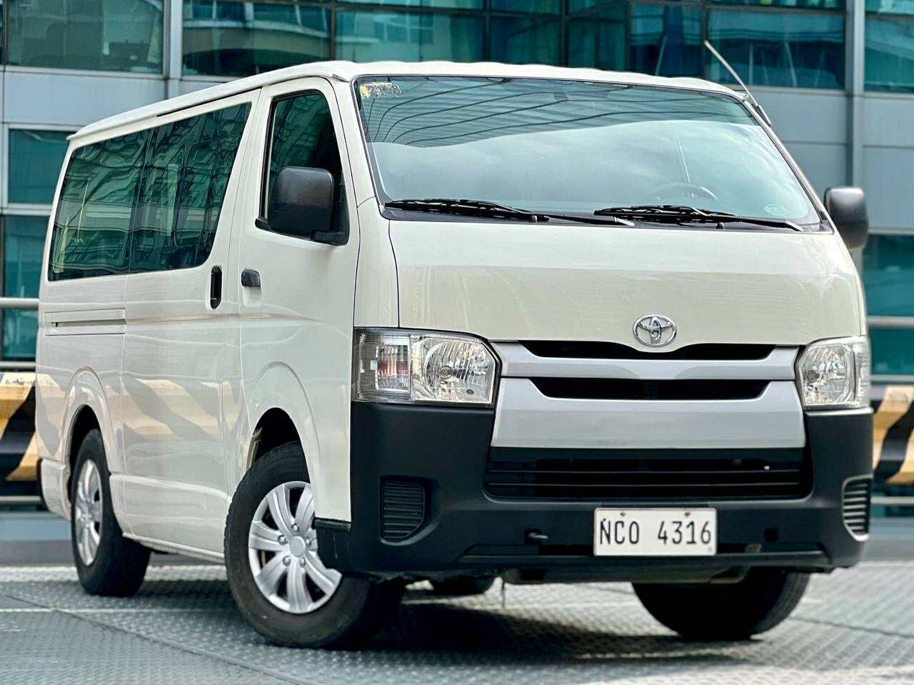 2017 Toyota Commuter 3.0, Manual, Diesel