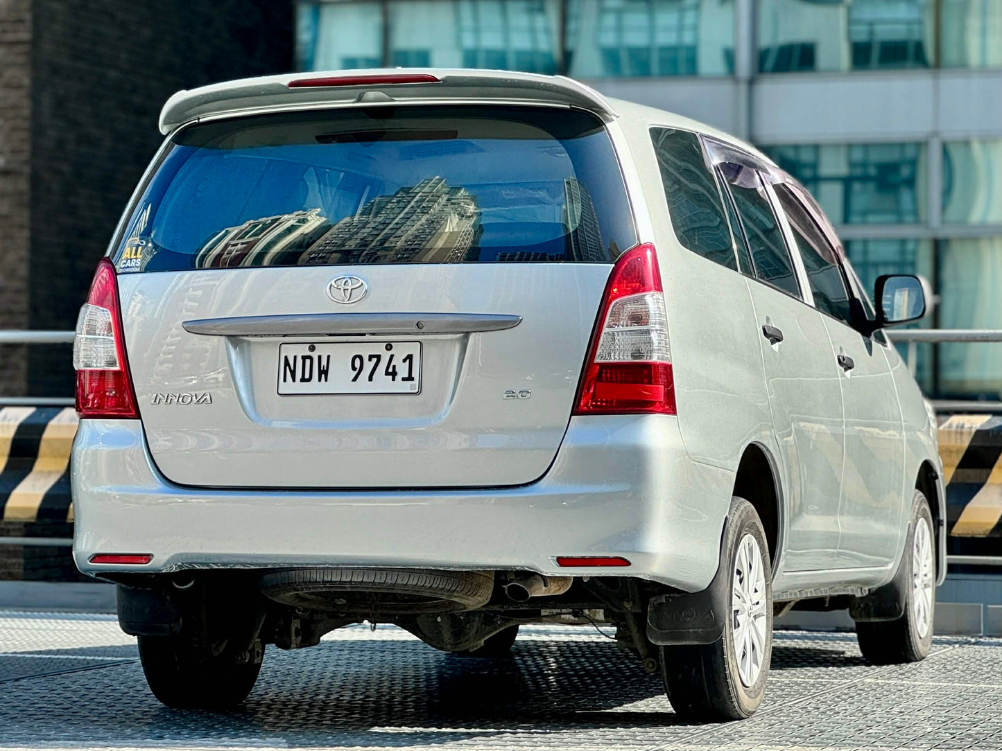 2016 Toyota Innova J 2.0, Manual, Gas