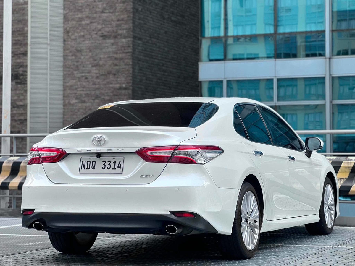 2019 Toyota Camry 2.5 V, Automatic, Gas
