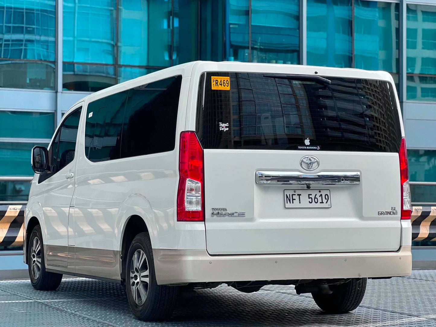 2019 Toyota HiAce 2.8 GL Grandia 2-Tone, Manual, Diesel