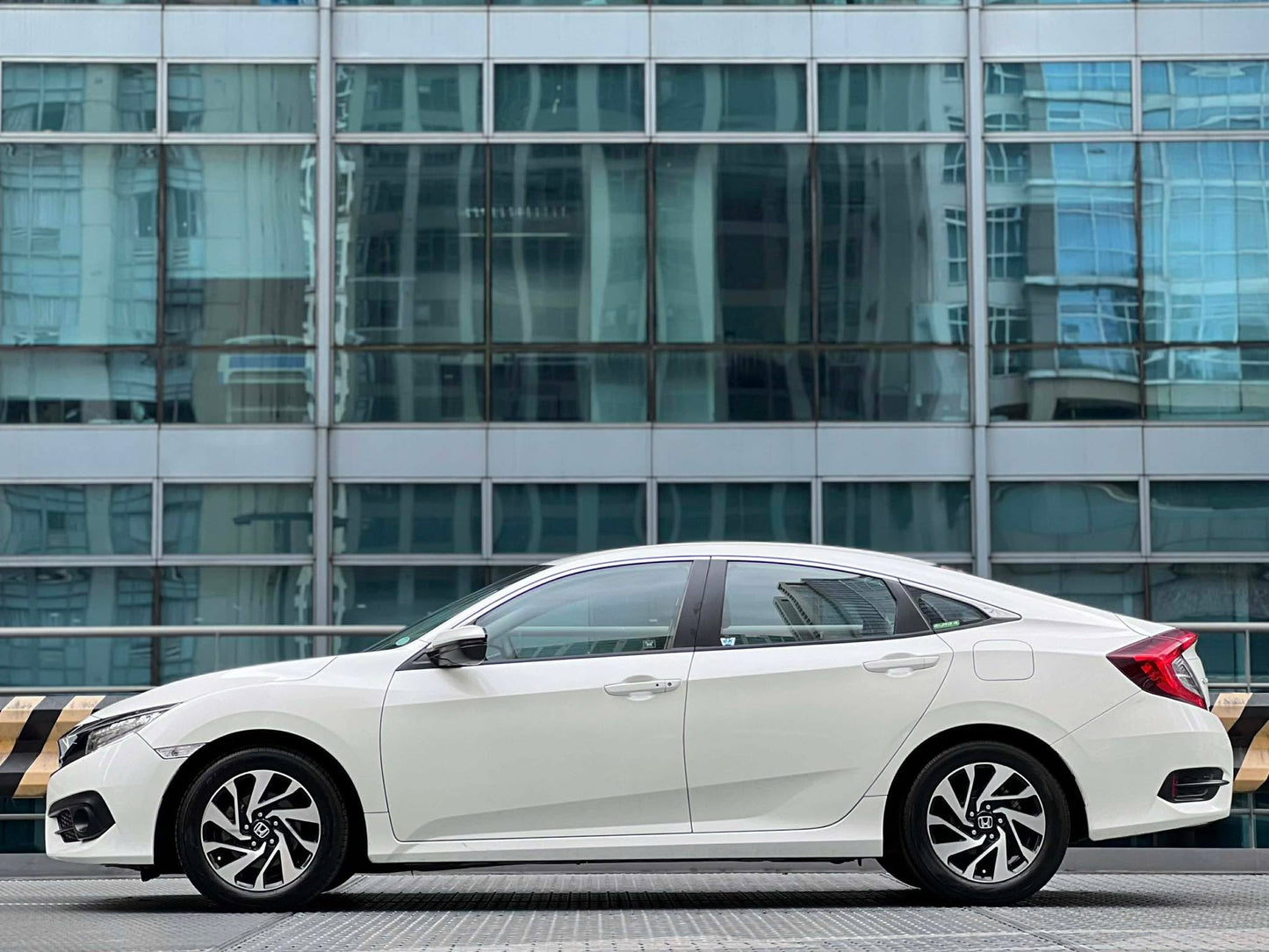 2016 Honda Civic 1.8E, Automatic, Gas