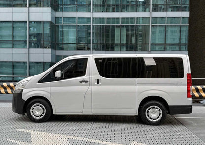 2022 Toyota Hiace Deluxe 2.8, Manual, Diesel