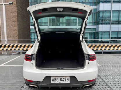2015 Porsche Macan 2.0 Turbocharged AWD, Automatic, Gas