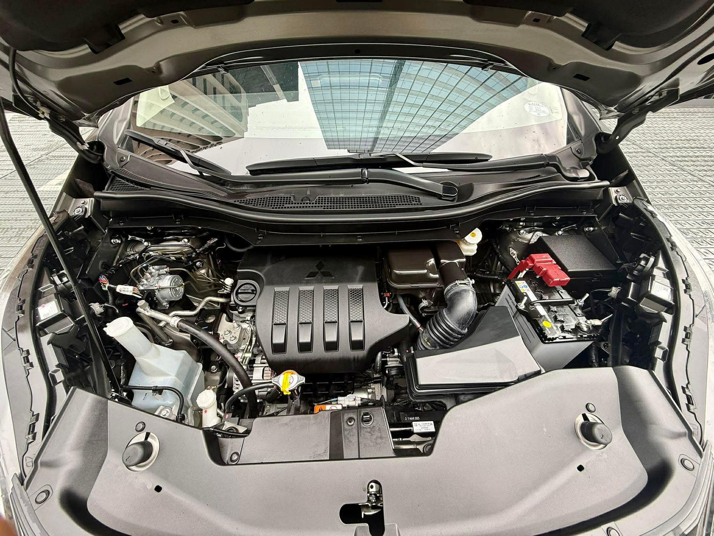 2025 Mitsubishi Xpander 1.5 GLS 2WD, Automatic, Gas