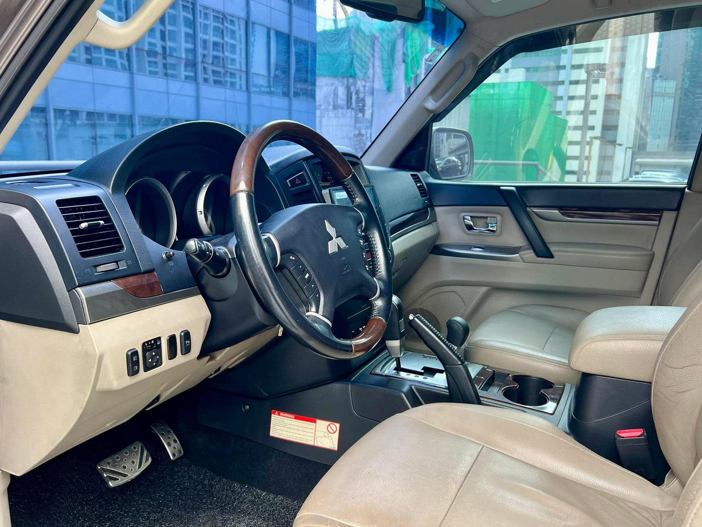 2013 Mitsubishi Pajero GLS 4x4 3.2, Automatic, Diesel