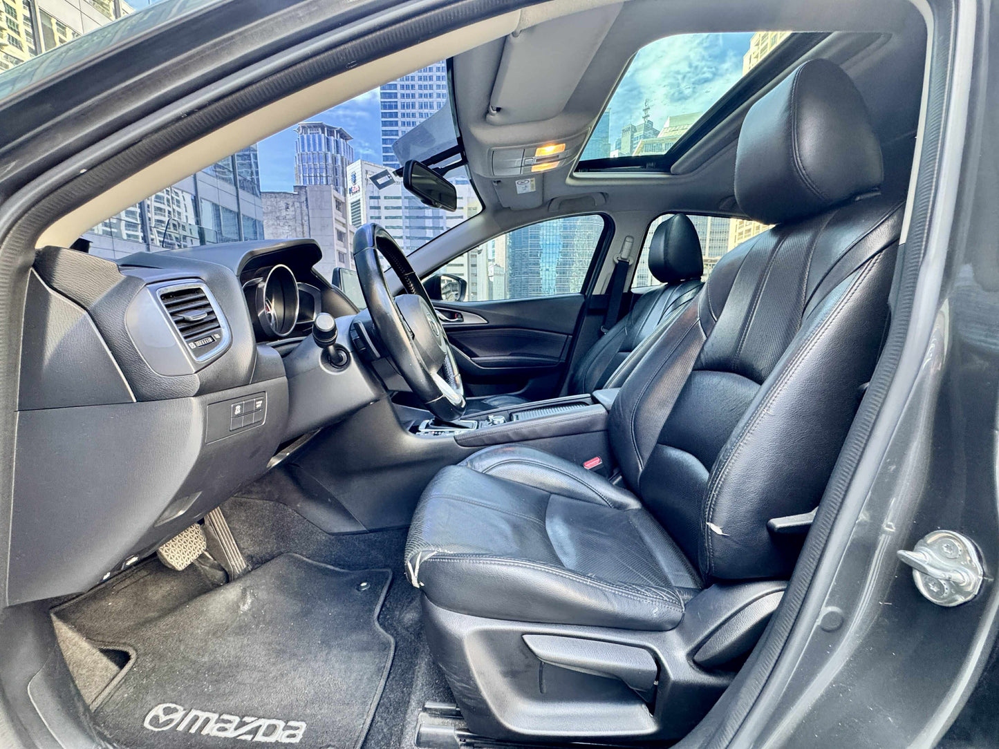 2018 Mazda 3 2.0 R, Automatic, Gas