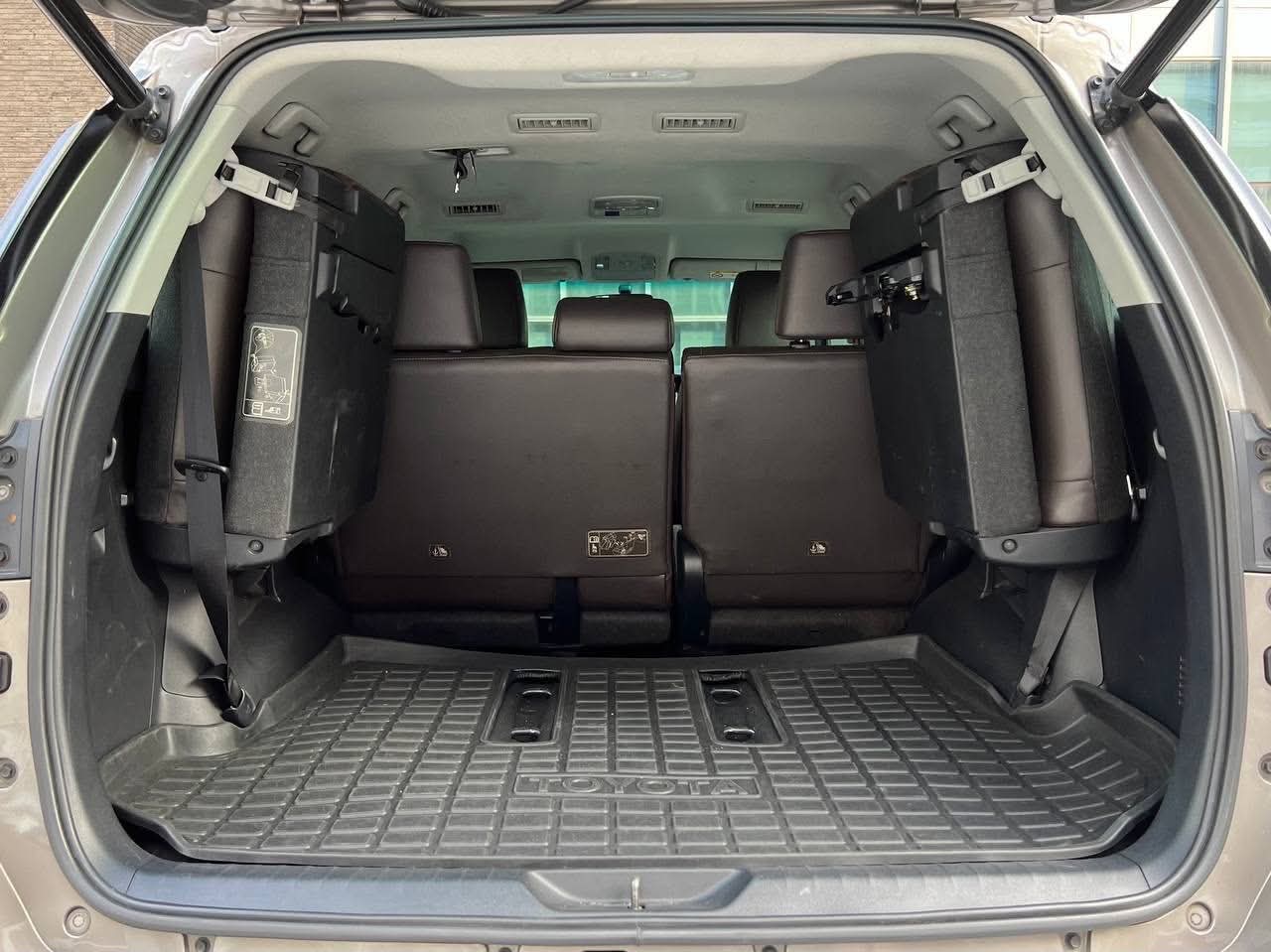 2017 Toyota Fortuner 4x2 V, Automatic, Diesel