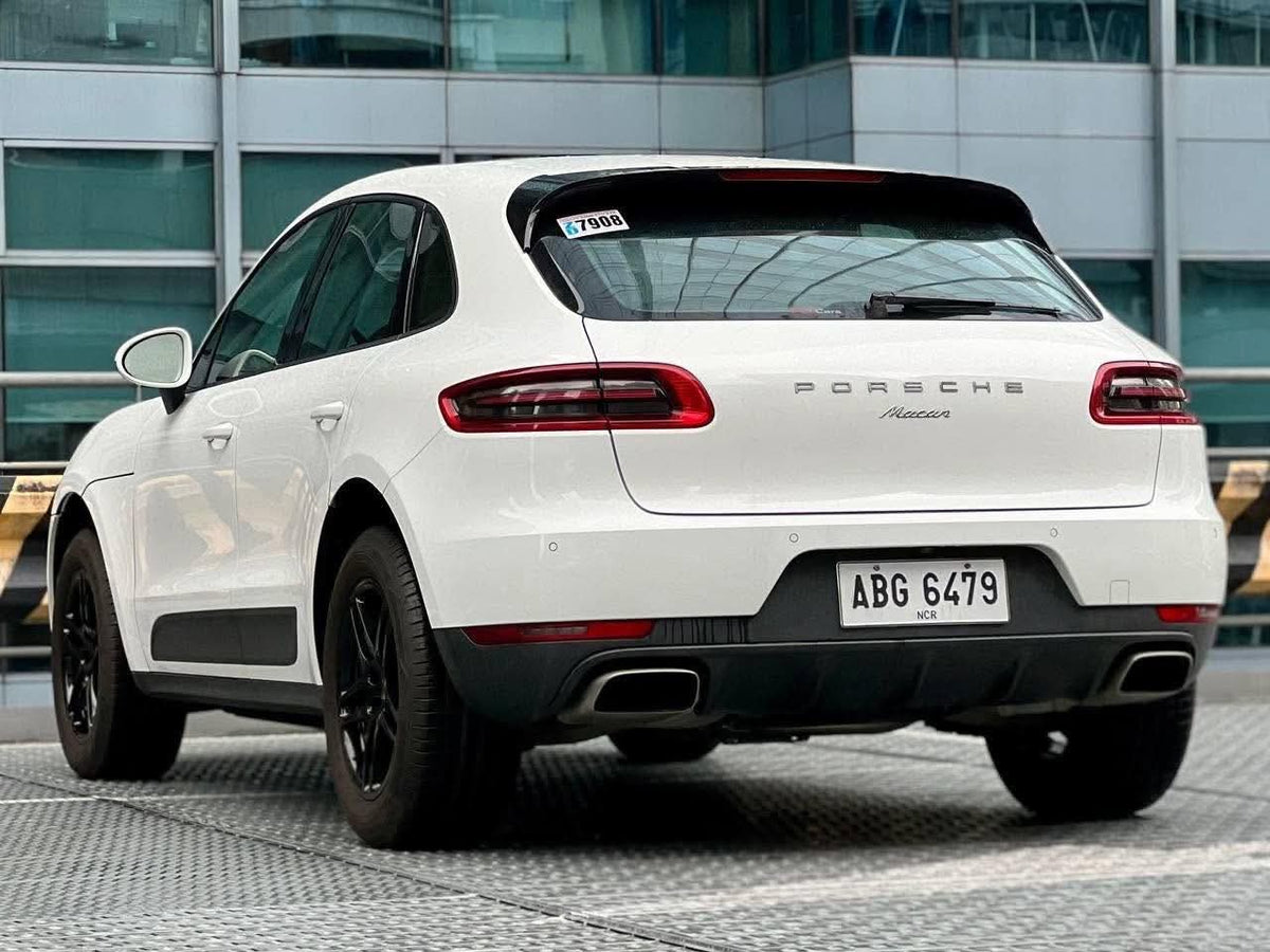 2015 Porsche Macan 2.0 Turbocharged AWD, Automatic, Gas