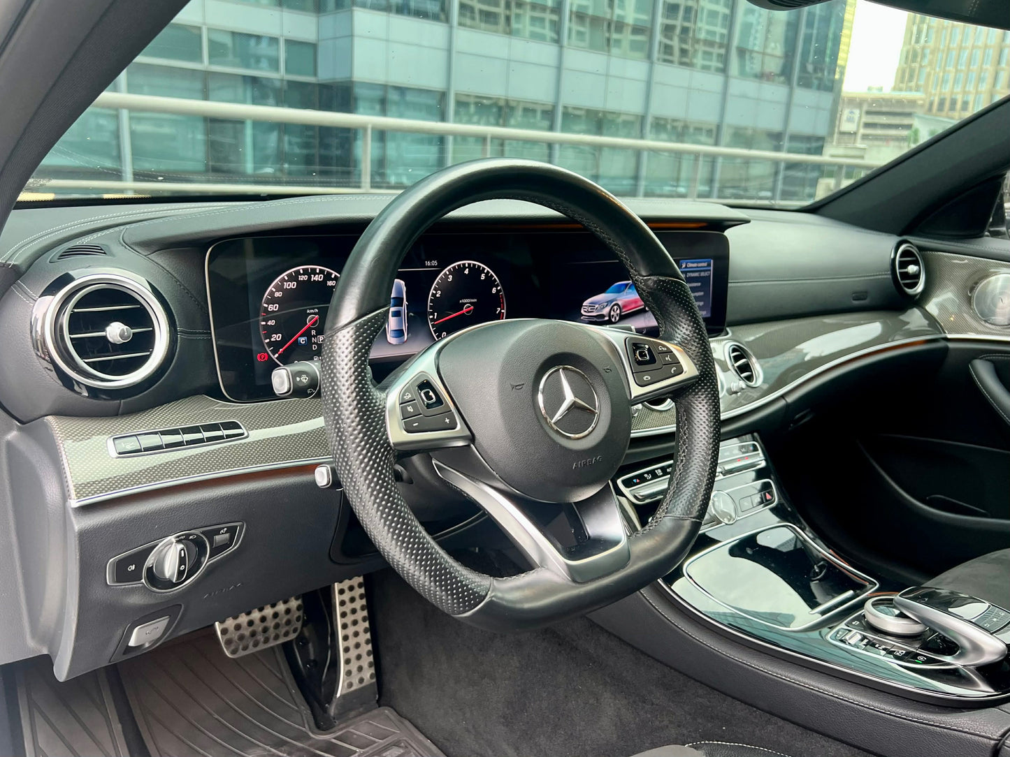 2017 Mercedes Benz E200 AMG 2.0, Automatic, Gas