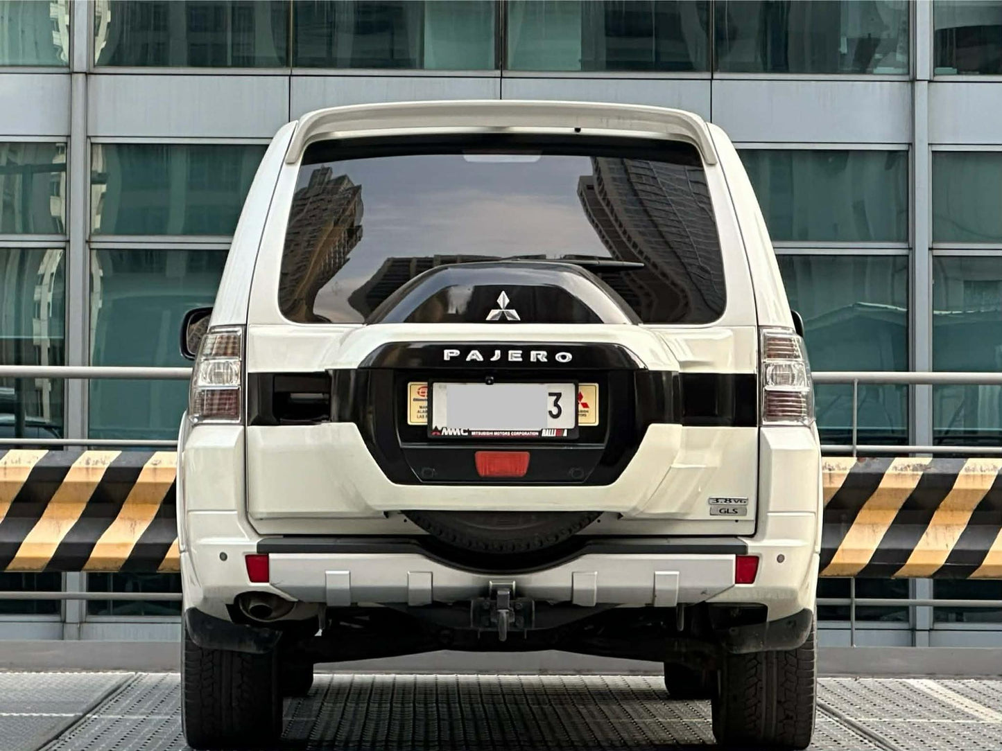 2011 Mitsubishi Pajero GLS 4x4 3.8 V6,  Automatic, Gas