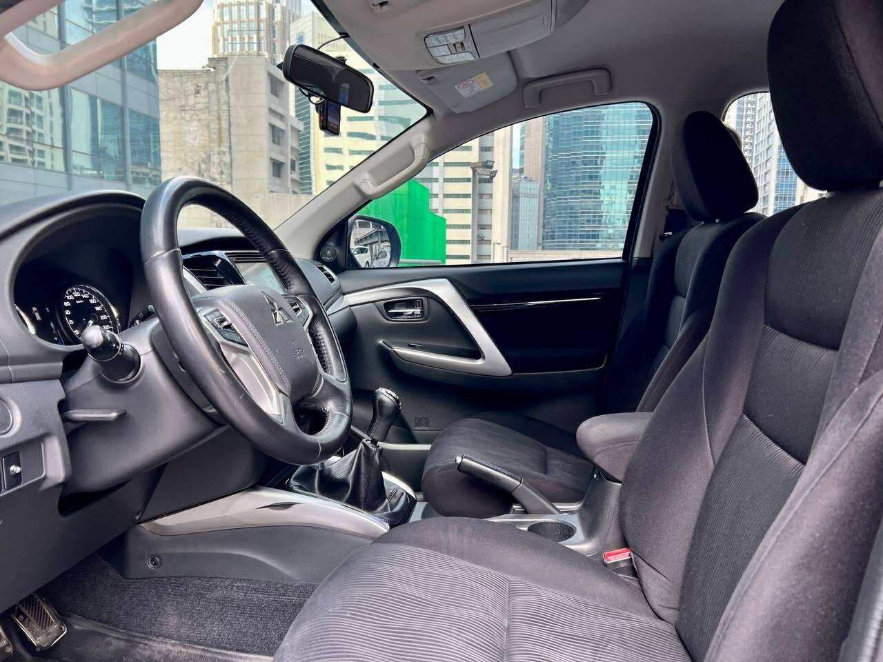 2017 Mitsubishi Montero 2.5 GLX 4x2, Manual, Diesel