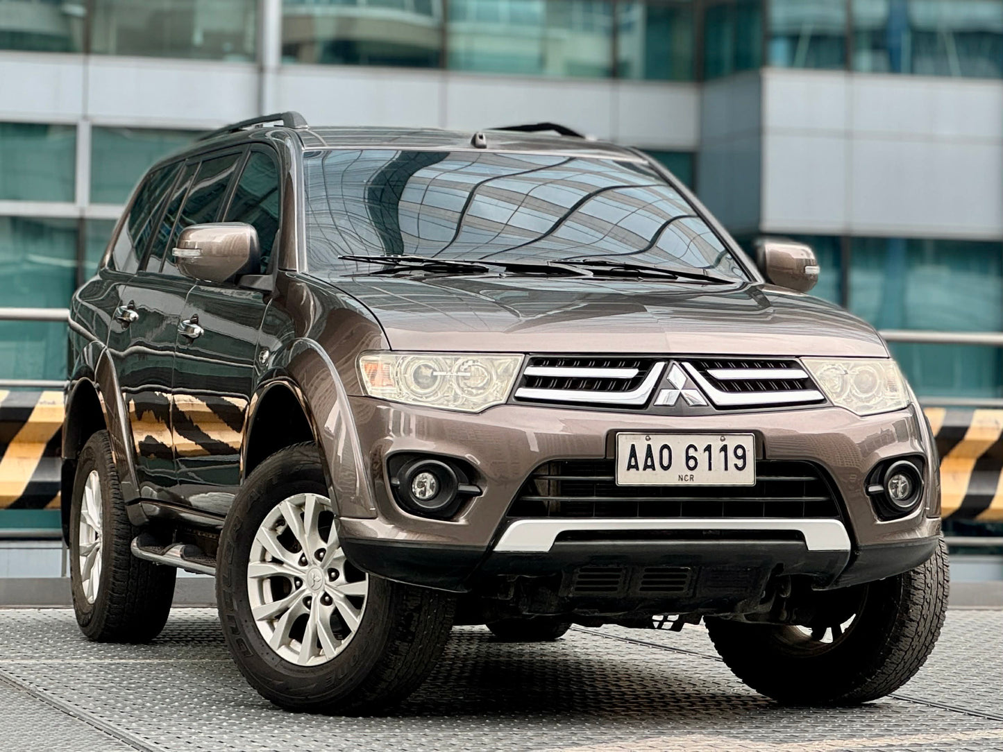 2014 Mitsubishi Montero GLX 2.5, Automatic, Diesel