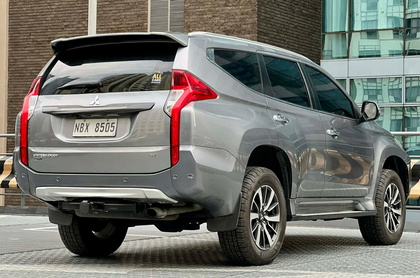 2016 Mitsubishi Montero 4x4 GT, Automatic, Diesel