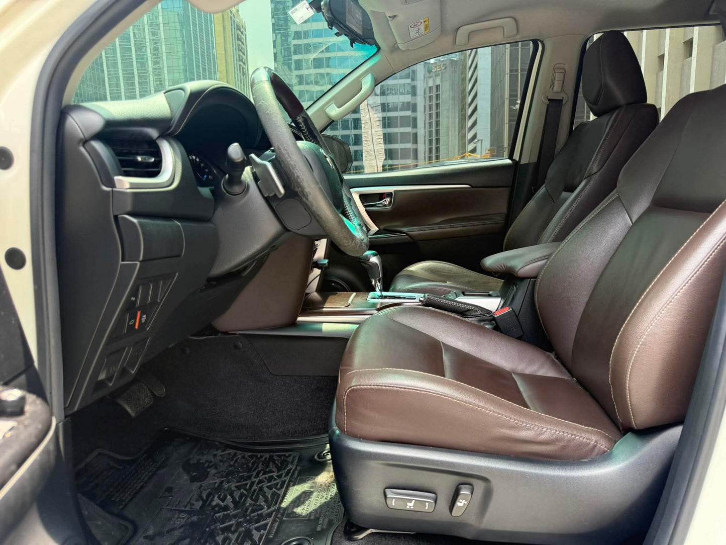 2017 Toyota Fortuner 2.4 V 4X2, Automatic, Diesel