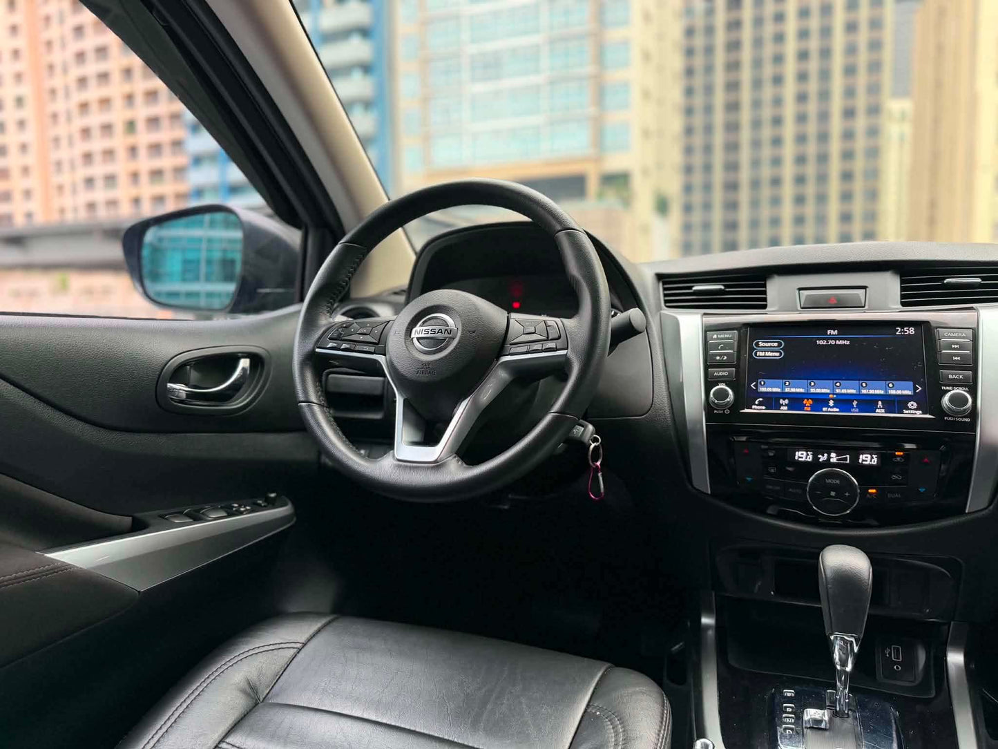 2024 Nissan Navara VE 4x2 2.5, Automatic, Diesel