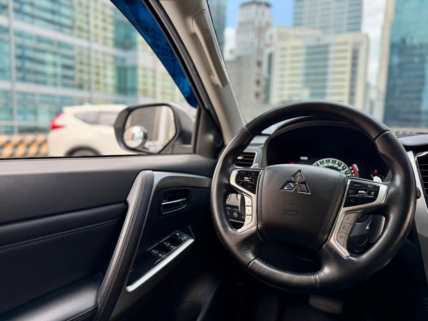 2022 Mitsubishi Montero Black Edition 4x2 2.5, Automatic, Diesel