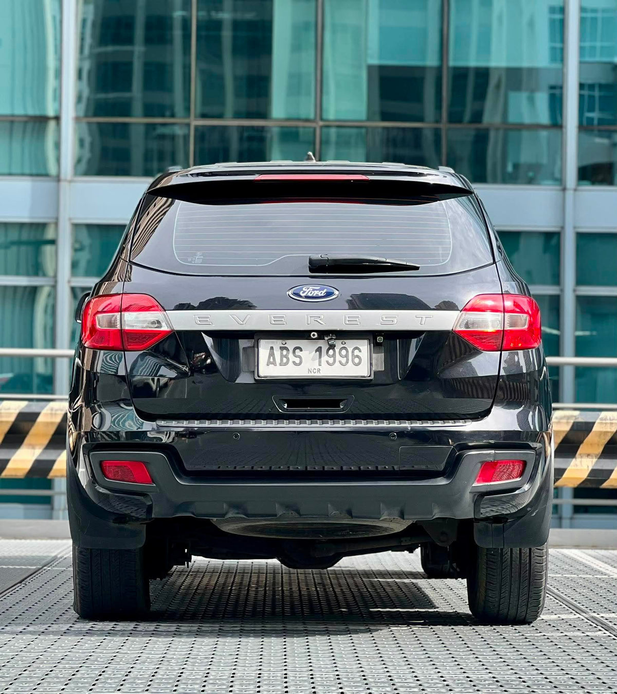 2016 Ford Everest Ambiente 2.2 4x2, Automatic, Diesel