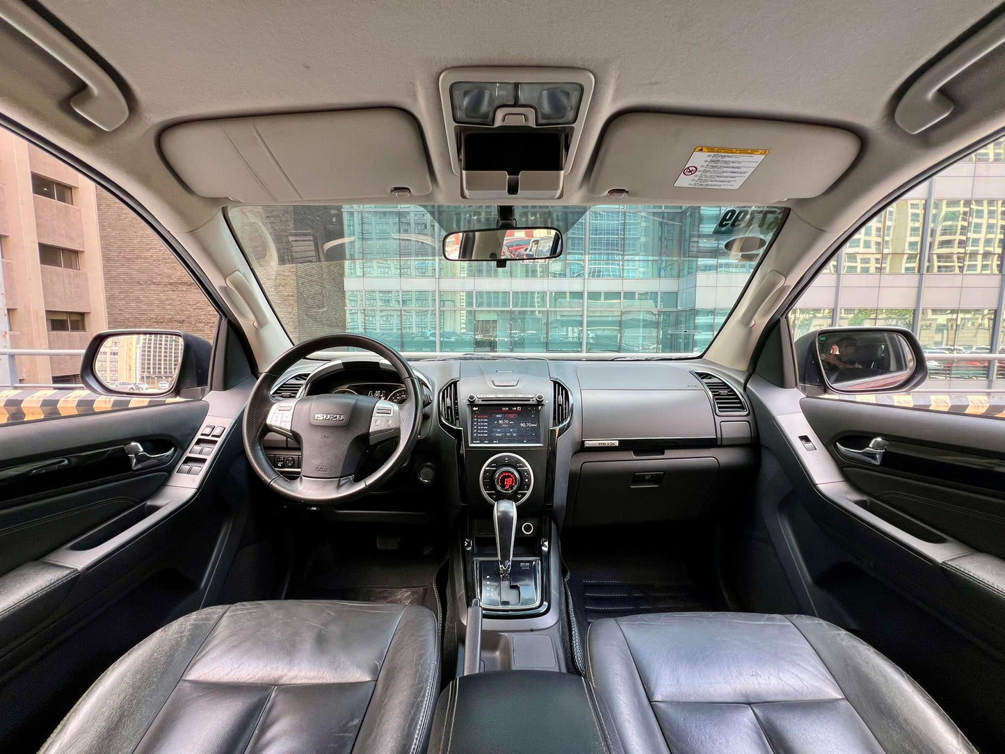 2017 Izuzu MUX LSA 4x2 2.5, Automatic, Diesel