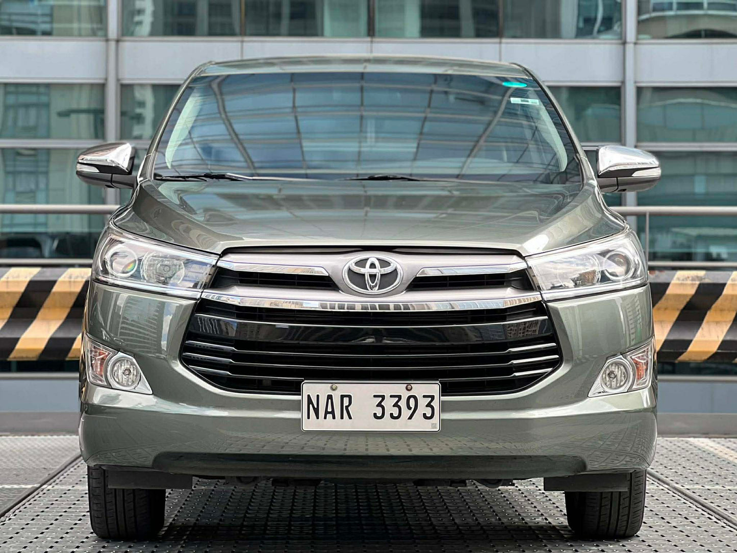 2017 Toyota Innova 2.8 V, Automatic, Diesel