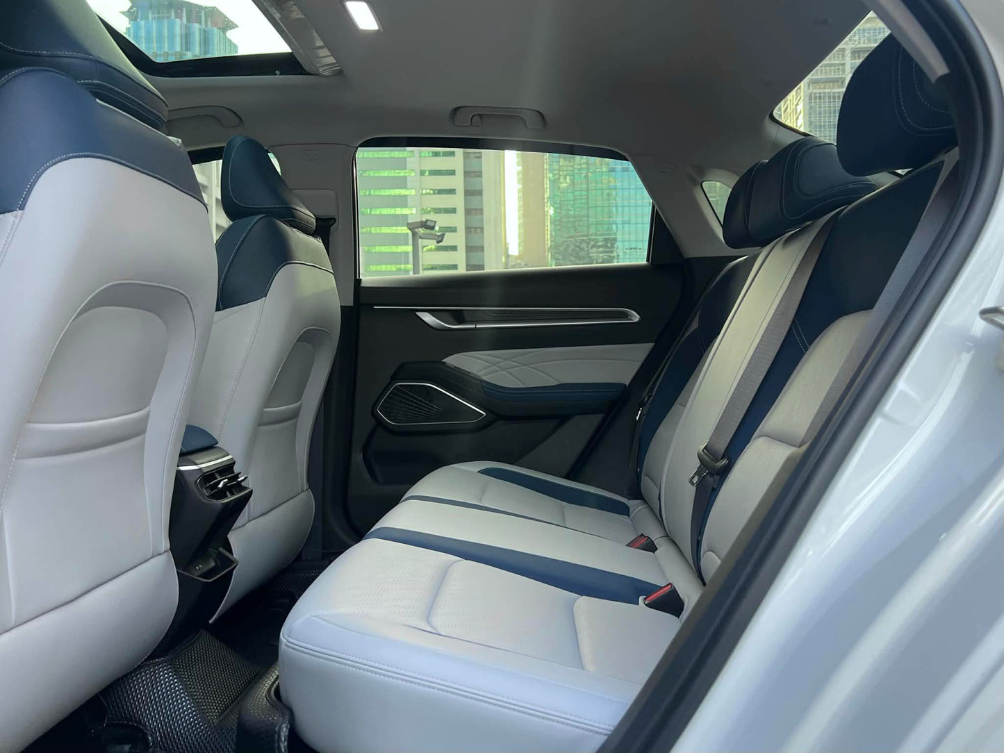 2023 Geely Emgrand Premium 1.5, Automatic, Gas