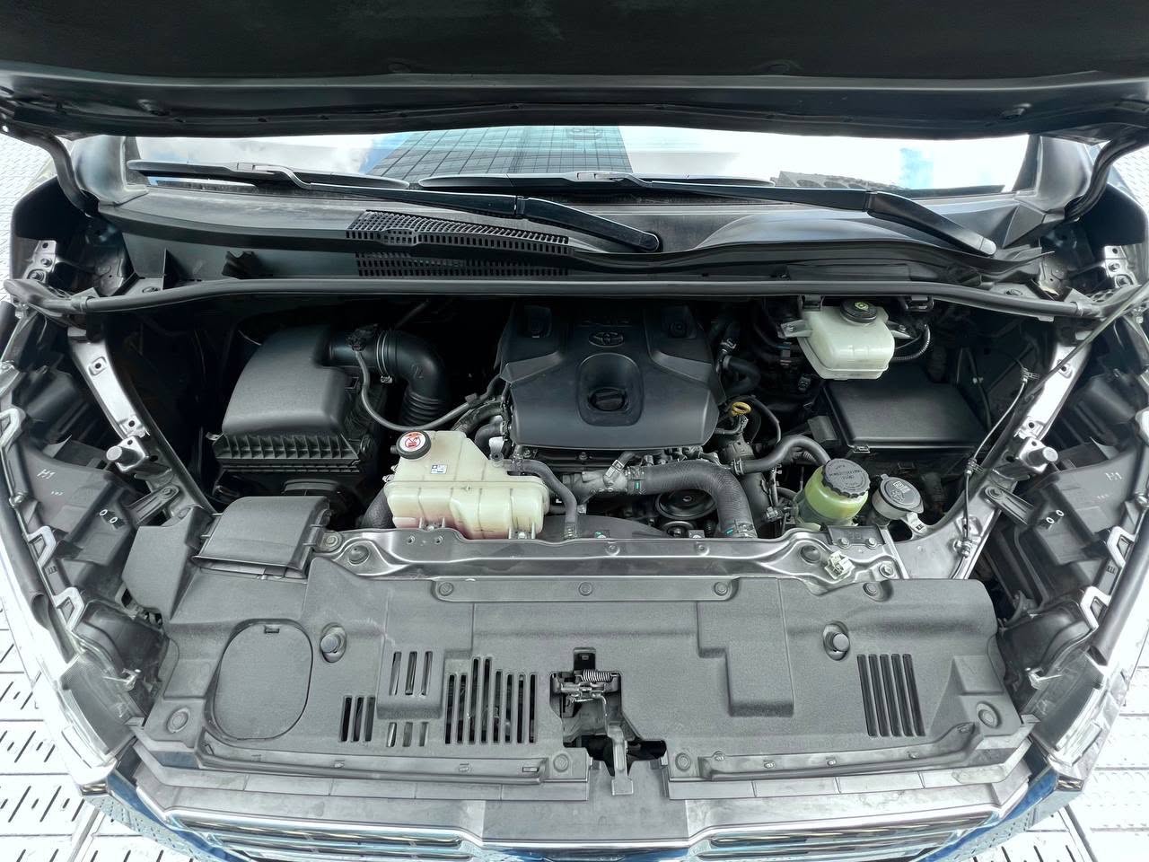 2022 Toyota HiAce Super Grandia Elite 2.8, Automatic, Diesel