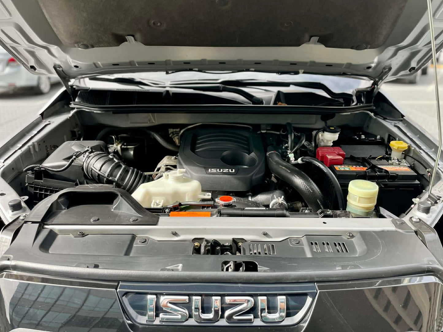 2024 Isuzu MUX RZ4E 1.9 LS 4X2, Automatic, Diesel